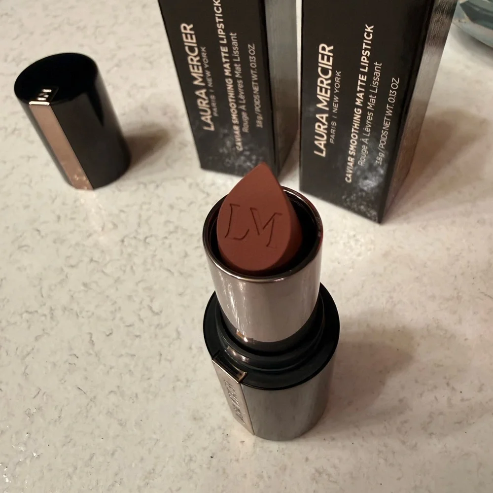 Laura Mercier Caviar Smoothing Matte Lipstick Bundle | New in Box